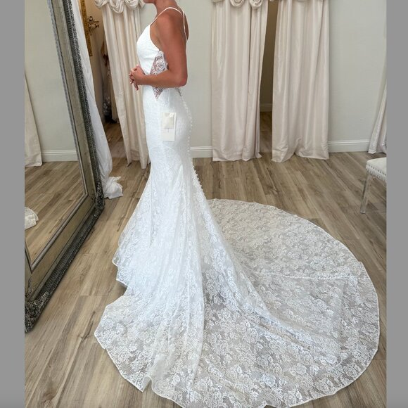 NWT La Femme Delia Wedding Dress - Unaltered Bridal Gown (Style J2143) - Picture 4 of 9